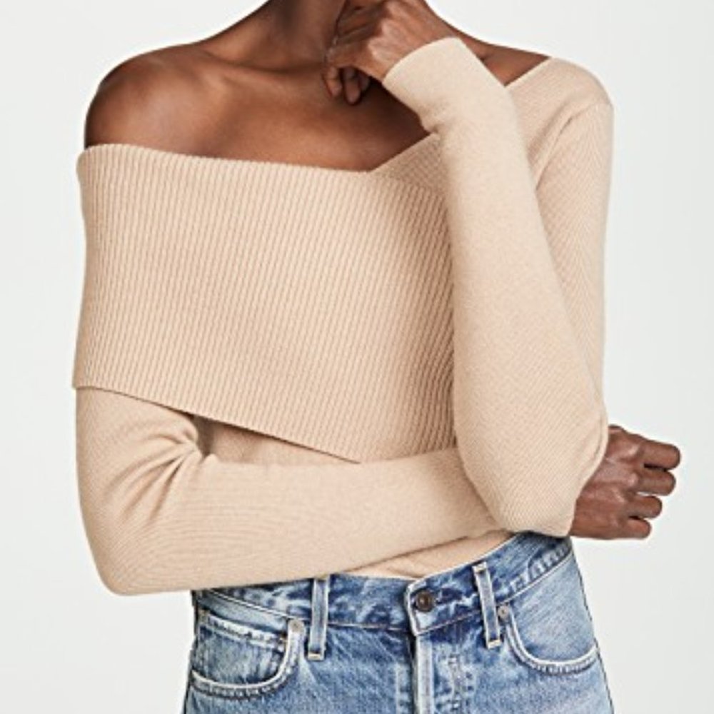 Line & Dot off-shoulder sweater